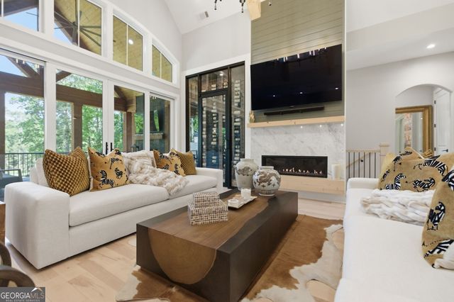 1081 Hixons Bluff, Greensboro, GA 30642