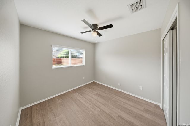 403 Walnut Crst, Schertz, TX 78154