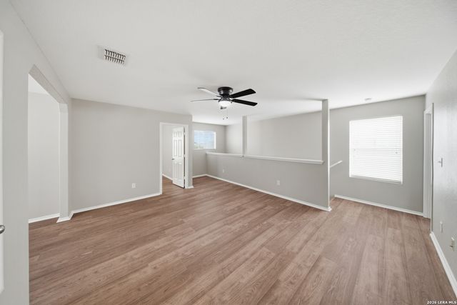 403 Walnut Crst, Schertz, TX 78154
