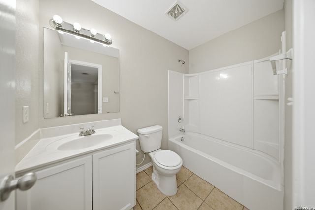 403 Walnut Crst, Schertz, TX 78154