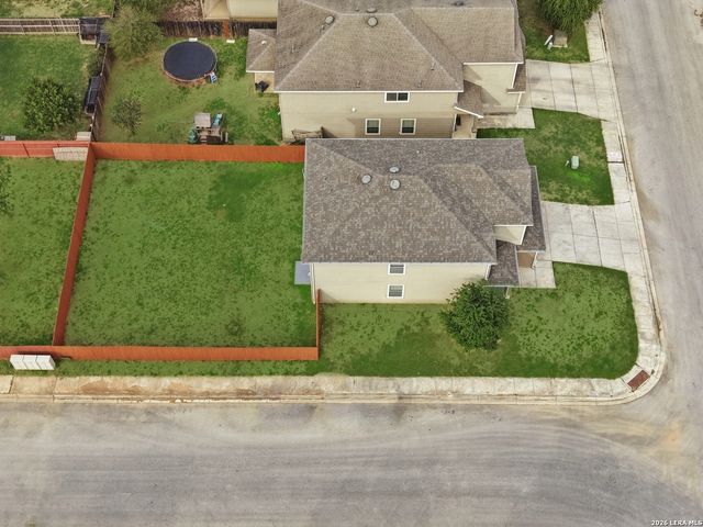 403 Walnut Crst, Schertz, TX 78154