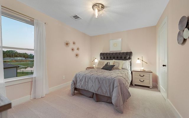 2415 Ridgewood Drive, West Columbia, TX 77486