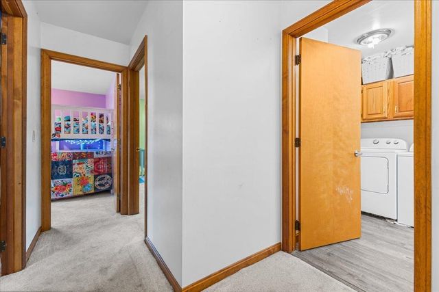 6 Doon Way, Essex Junction, VT 05452