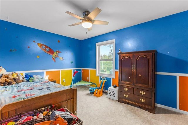 6 Doon Way, Essex Junction, VT 05452