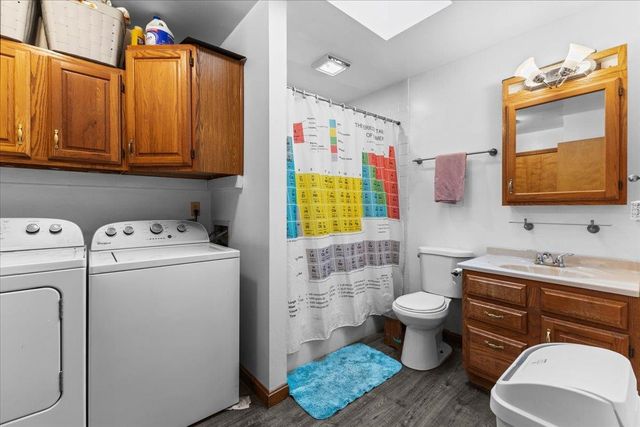 6 Doon Way, Essex Junction, VT 05452