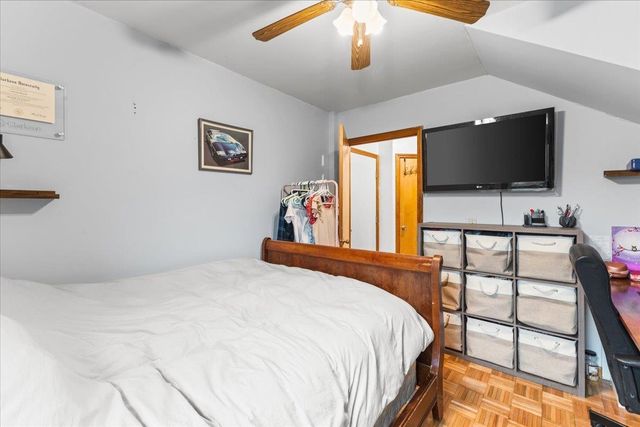 6 Doon Way, Essex Junction, VT 05452