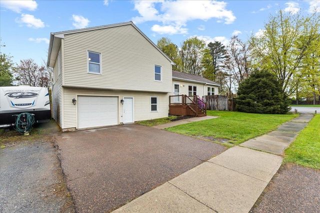 6 Doon Way, Essex Junction, VT 05452