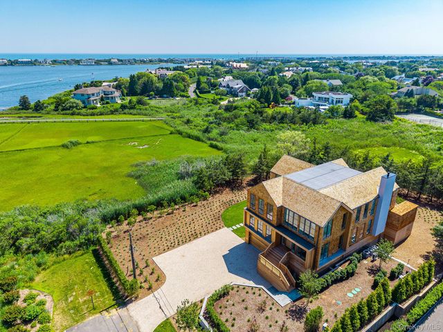 9 E Division Street, Westhampton Beach, NY 11978