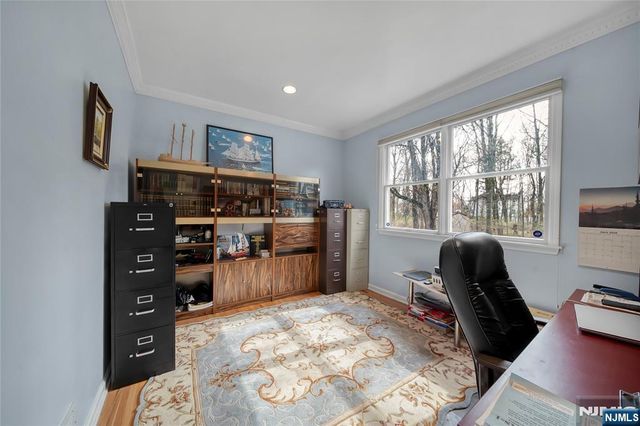 6 Breanne Court, East Hanover Twp, NJ 07936