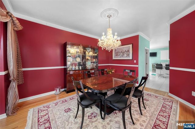 6 Breanne Court, East Hanover Twp, NJ 07936