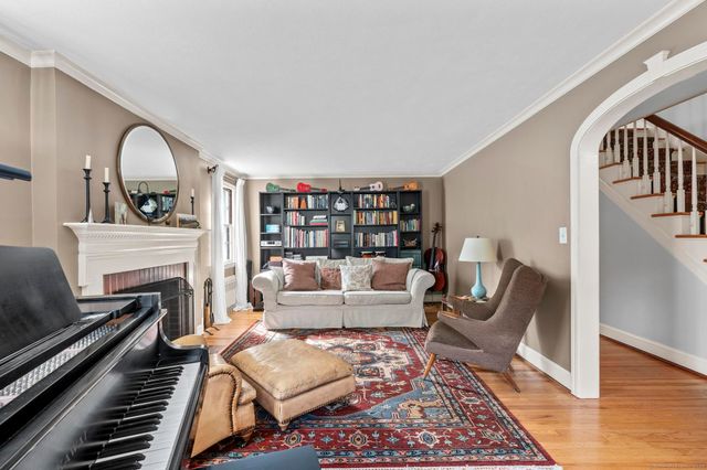 209 Ballard Drive, West Hartford, CT 06119