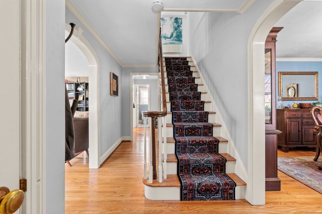 209 Ballard Drive, West Hartford, CT 06119