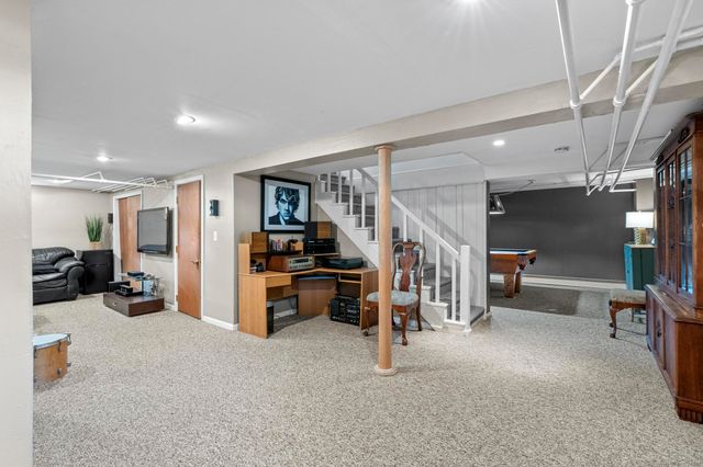 209 Ballard Drive, West Hartford, CT 06119
