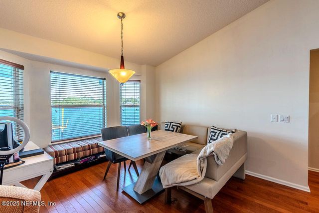 1402 HARRISON Court, Jacksonville, FL 32208