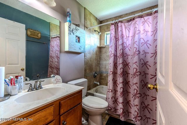 1402 HARRISON Court, Jacksonville, FL 32208