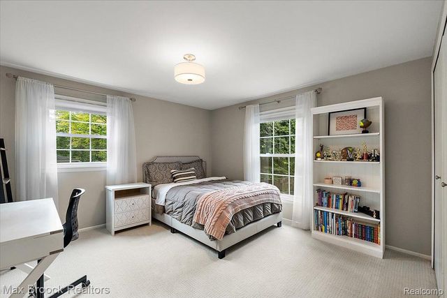 545 Whitehall Road, Bloomfield Hills, MI 48304