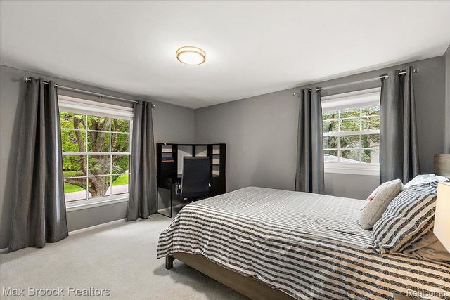 545 Whitehall Road, Bloomfield Hills, MI 48304