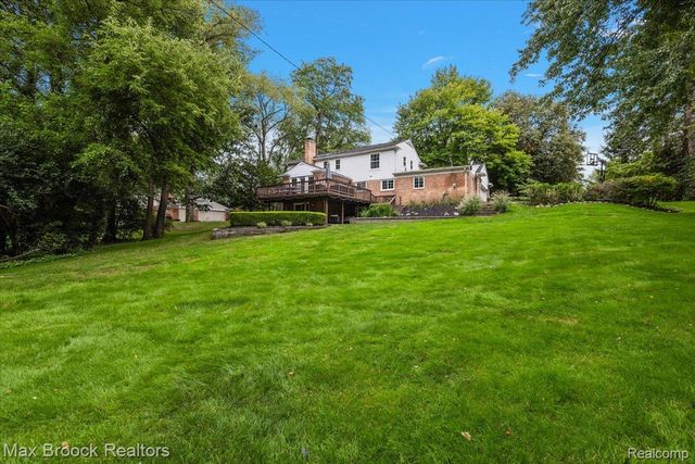 545 Whitehall Road, Bloomfield Hills, MI 48304