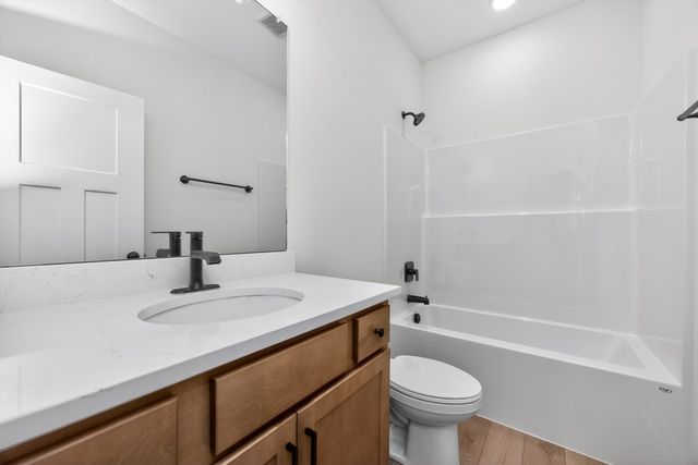 1625 NW Parkside Lane, Waukee, IA 50263