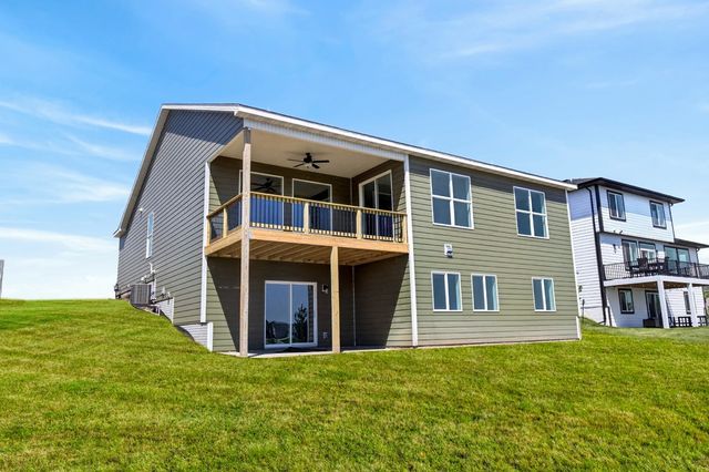 1625 NW Parkside Lane, Waukee, IA 50263