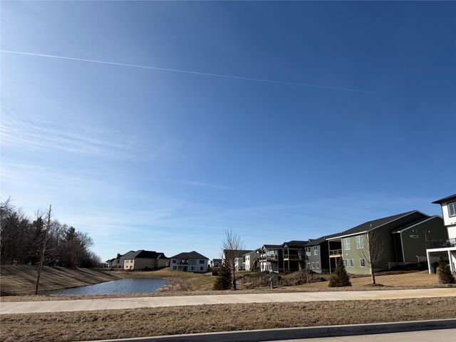 1625 NW Parkside Lane, Waukee, IA 50263