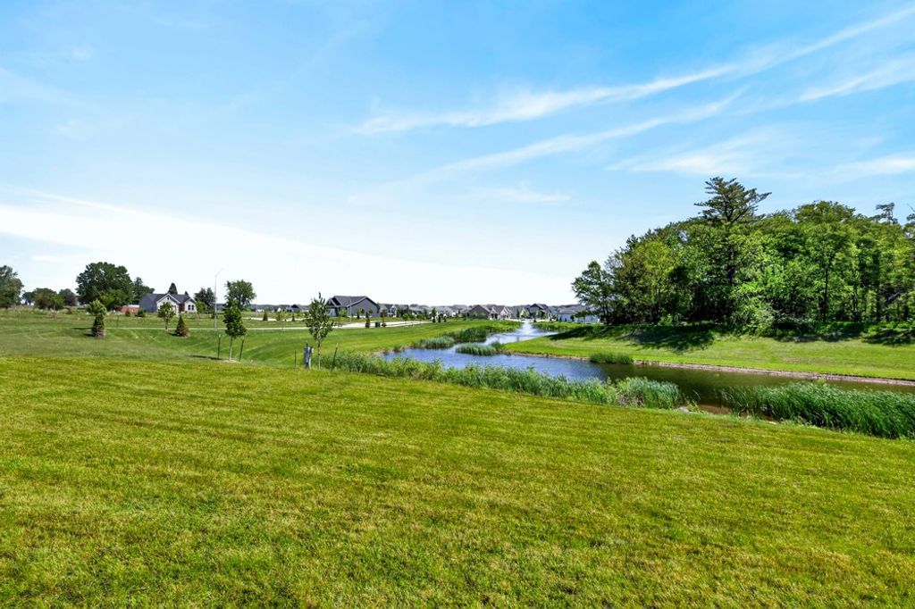 1625 NW Parkside Lane, Waukee, IA 50263