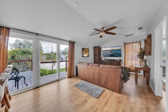 8813 S LAGOON STREET, Tampa, FL 33615