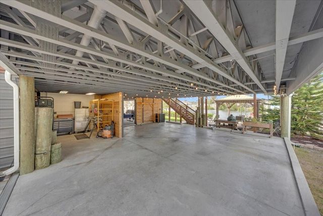 8813 S LAGOON STREET, Tampa, FL 33615