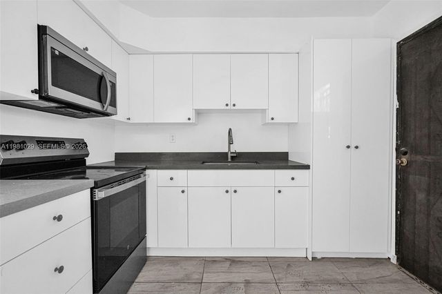 14600 NE 14th Avenue 1, Miami, FL 33161