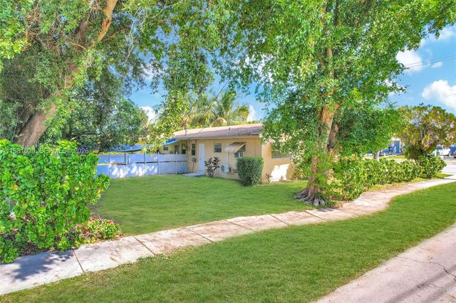 14600 NE 14th Avenue 1, Miami, FL 33161