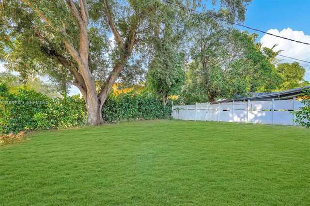 14600 NE 14th Avenue 1, Miami, FL 33161