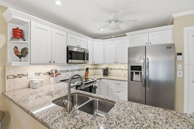 3908 OAKHURST BOULEVARD 3185, Sarasota, FL 34233