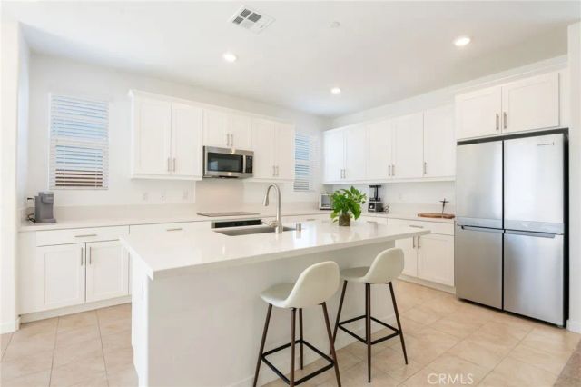 10804 Pala Bells Street, Loma Linda, CA 92354