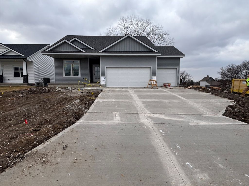 2210 Ash Tree Drive, Winterset, IA 50273