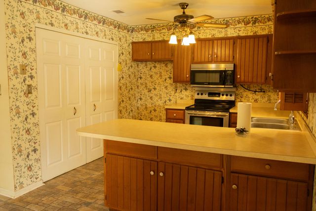203 Hutchins Drive, Georgetown, KY 40324