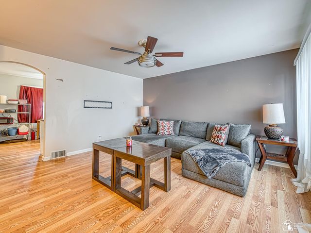 34627 Nancy Street, Westland, MI 48186