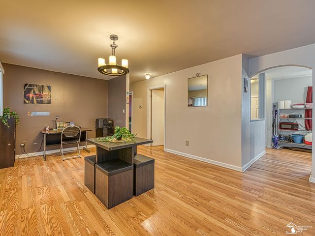 34627 Nancy Street, Westland, MI 48186