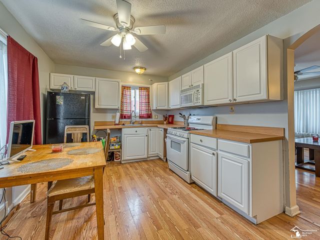 34627 Nancy Street, Westland, MI 48186