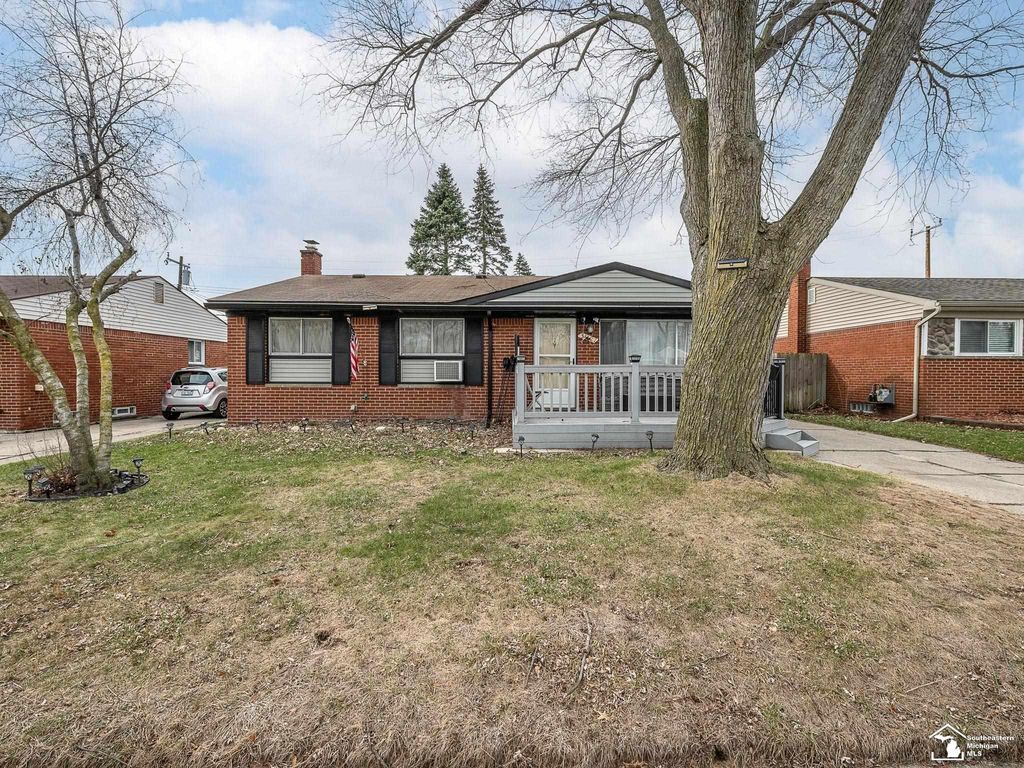 34627 Nancy Street, Westland, MI 48186