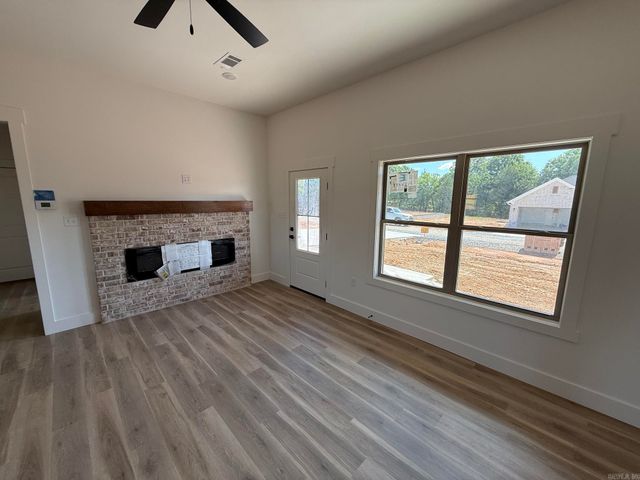 12 Odessa Davis Drive, Greenbrier, AR 72058