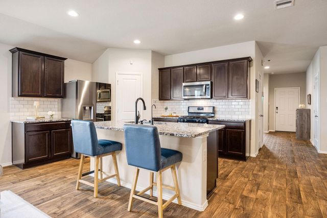 950 Autumn Flats Way, Rosharon, TX 77583