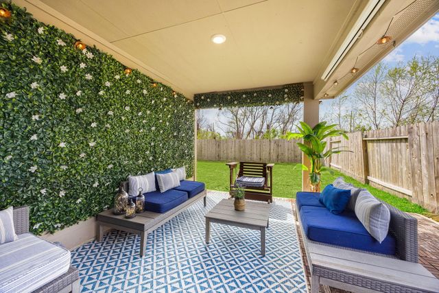 950 Autumn Flats Way, Rosharon, TX 77583