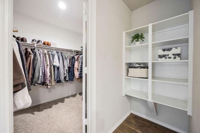 950 Autumn Flats Way, Rosharon, TX 77583