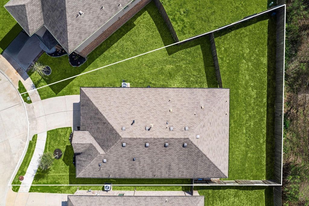 950 Autumn Flats Way, Rosharon, TX 77583