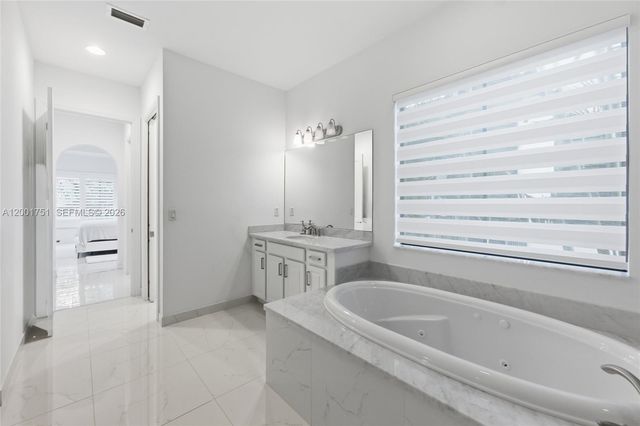 9220 E Meridian Dr, Parkland, FL 33076