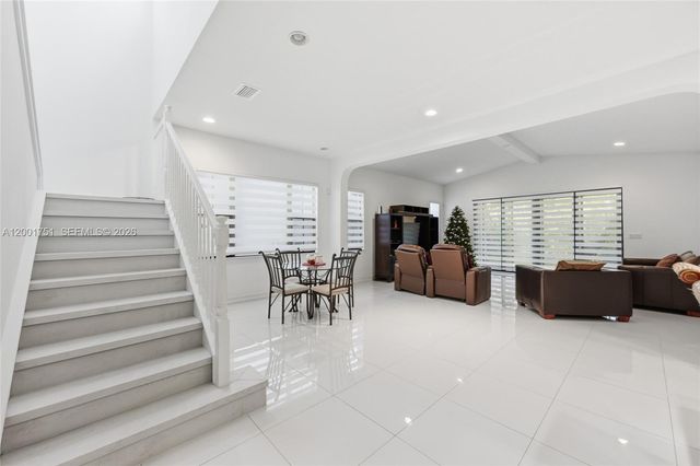 9220 E Meridian Dr, Parkland, FL 33076