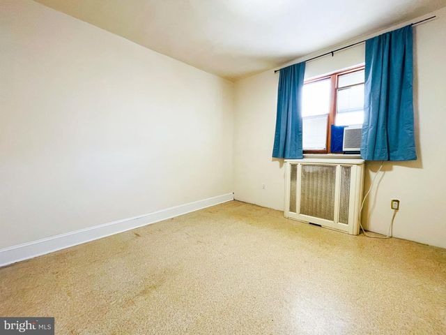 3234 E THOMPSON ST, Philadelphia, PA 19134
