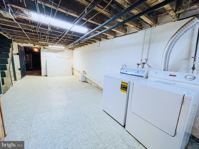 3234 E THOMPSON ST, Philadelphia, PA 19134