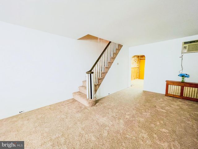 3234 E THOMPSON ST, Philadelphia, PA 19134