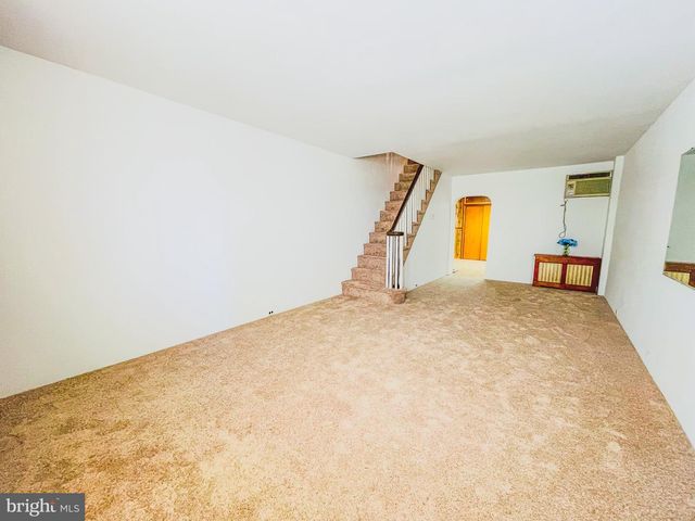 3234 E THOMPSON ST, Philadelphia, PA 19134